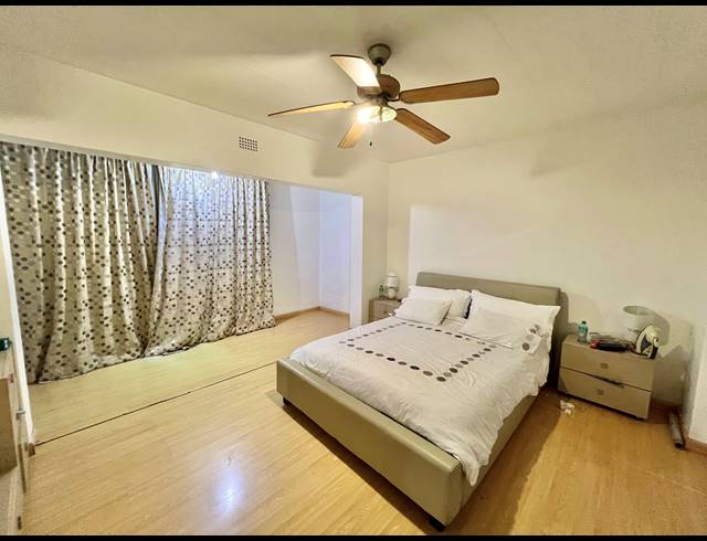 2 BEDROOM SECTIONAL TITLE FOR SALE IN BEDFORD GARDENS